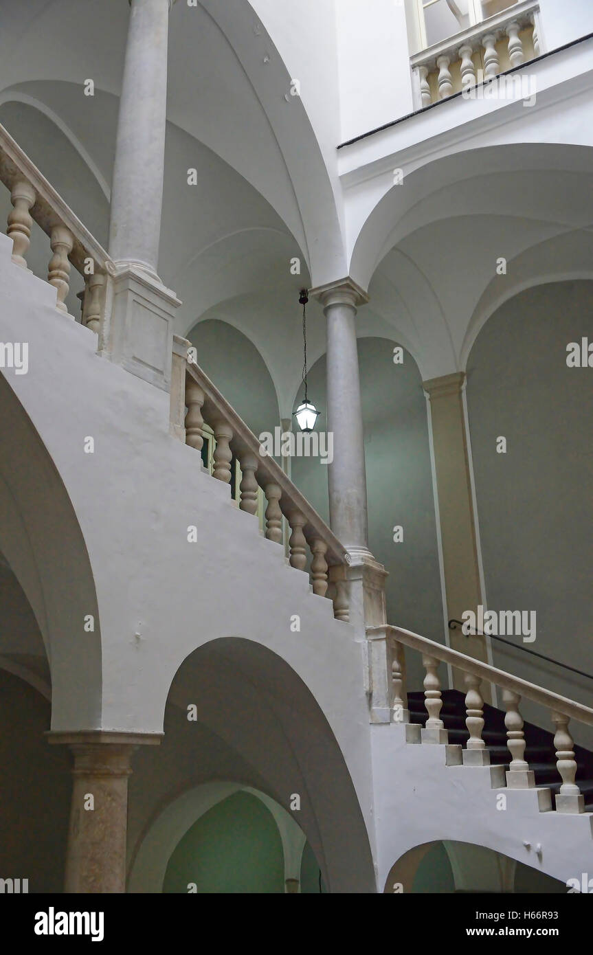 alte Treppe, Palazzo Centurione; Weltkulturerbe UNESCO Website Via Lomellini 8; Rolli Paläste; Genua; Ligurien; Italien Stockfoto