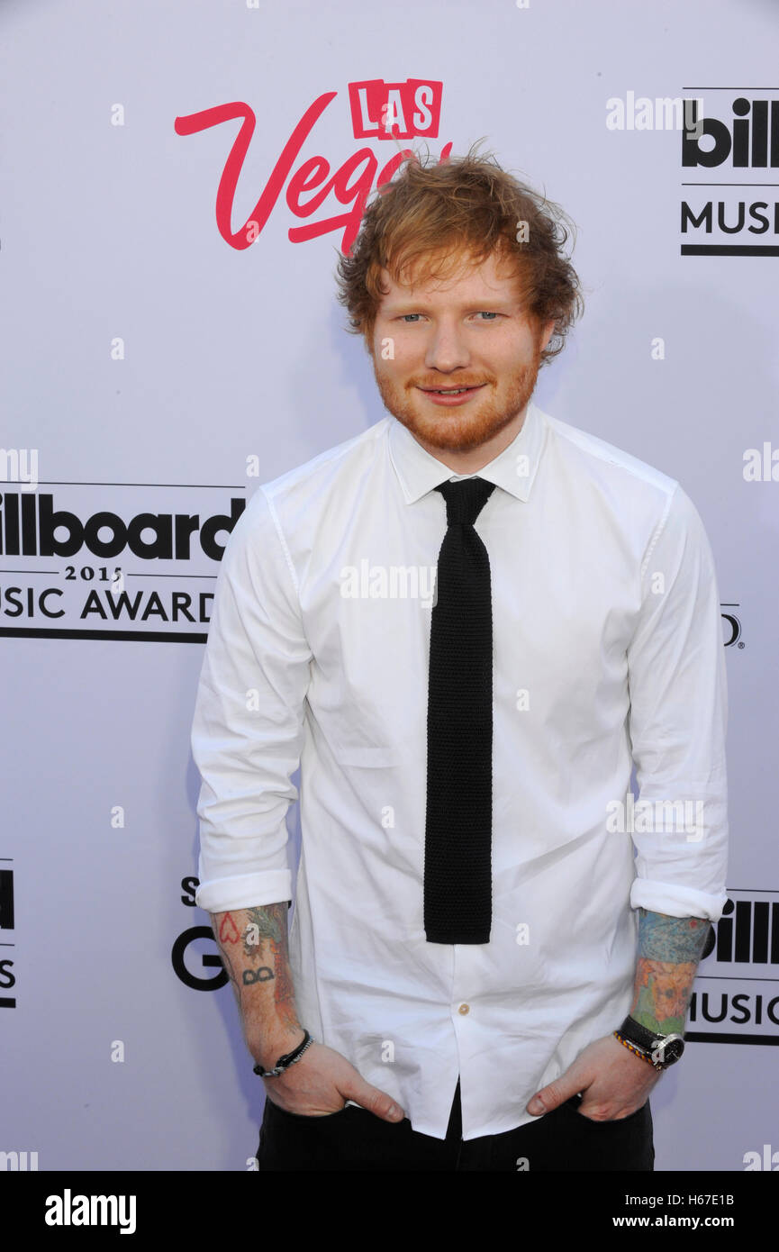 Sänger Ed Sheeran kommt bei den 2015 Billboard Music Awards in der MGM Grand Garden Arena im 17. Mai 2015 in Las Vegas, Nevada. Stockfoto