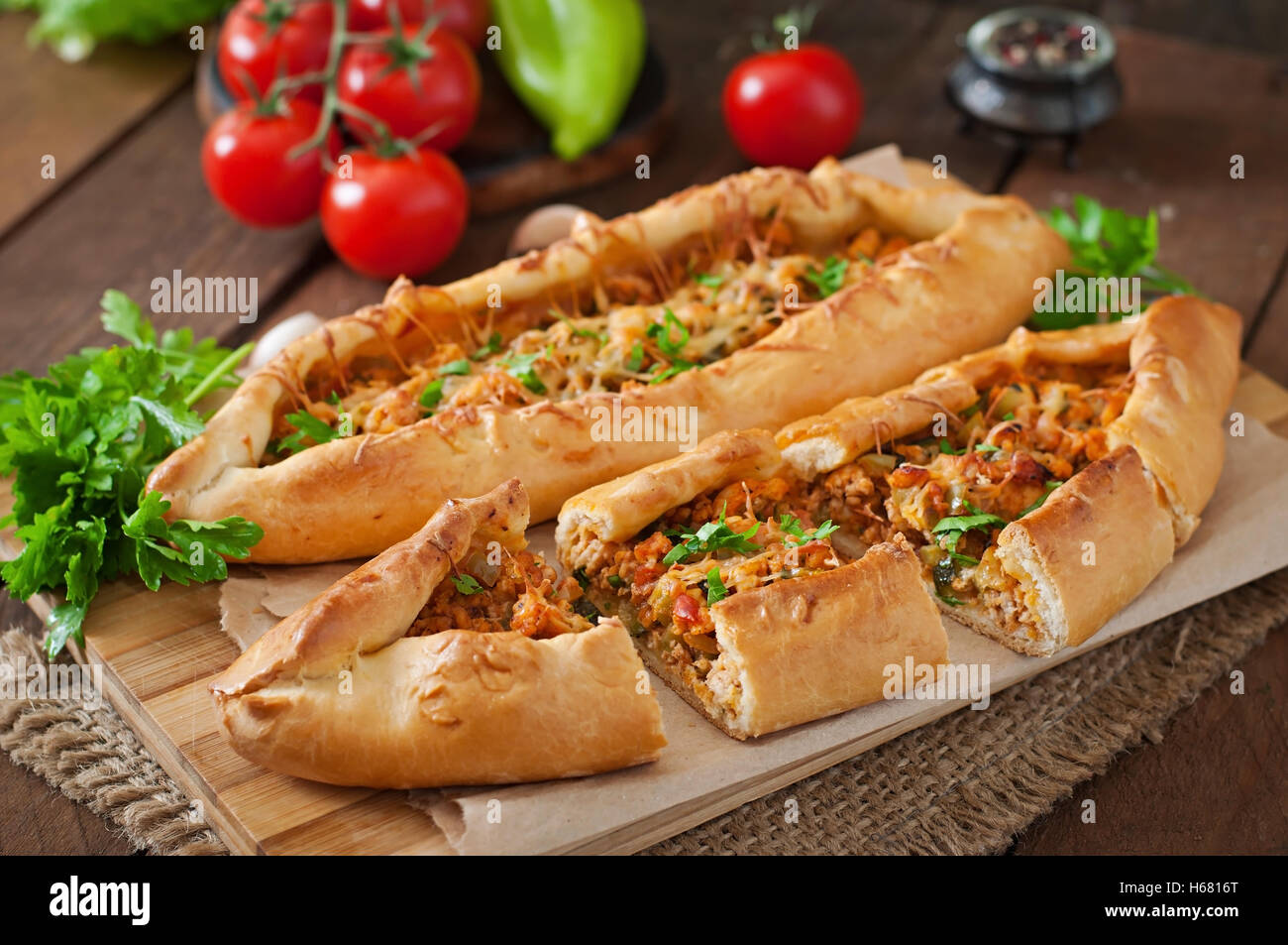 Pide Bread Stockfotos &amp; Pide Bread Bilder - Seite 2 - Alamy