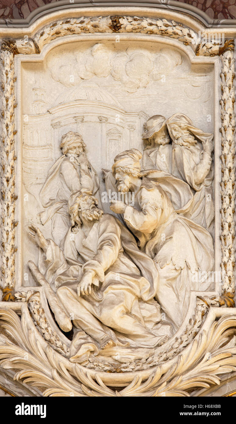 Rom - das Relief der Szene aus dem Leben von St. Thaddeus Entwürfe der Apostel in der Kirche Basilica di San Marco Stockfoto
