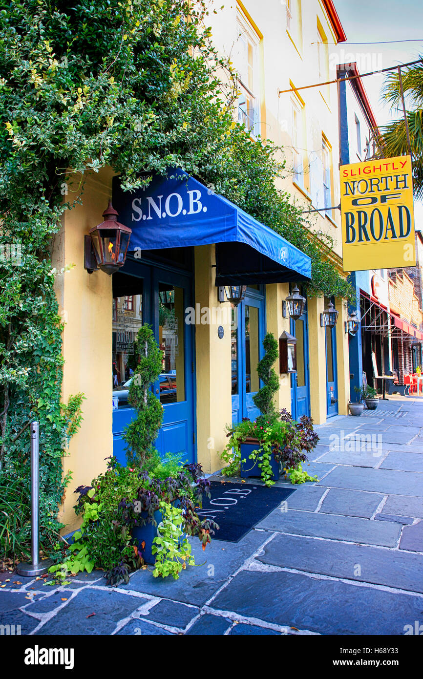 S.N.O.B. - etwas nördlich von Broadway Restaurant an der E. Bay Street in Charleston SC Stockfoto