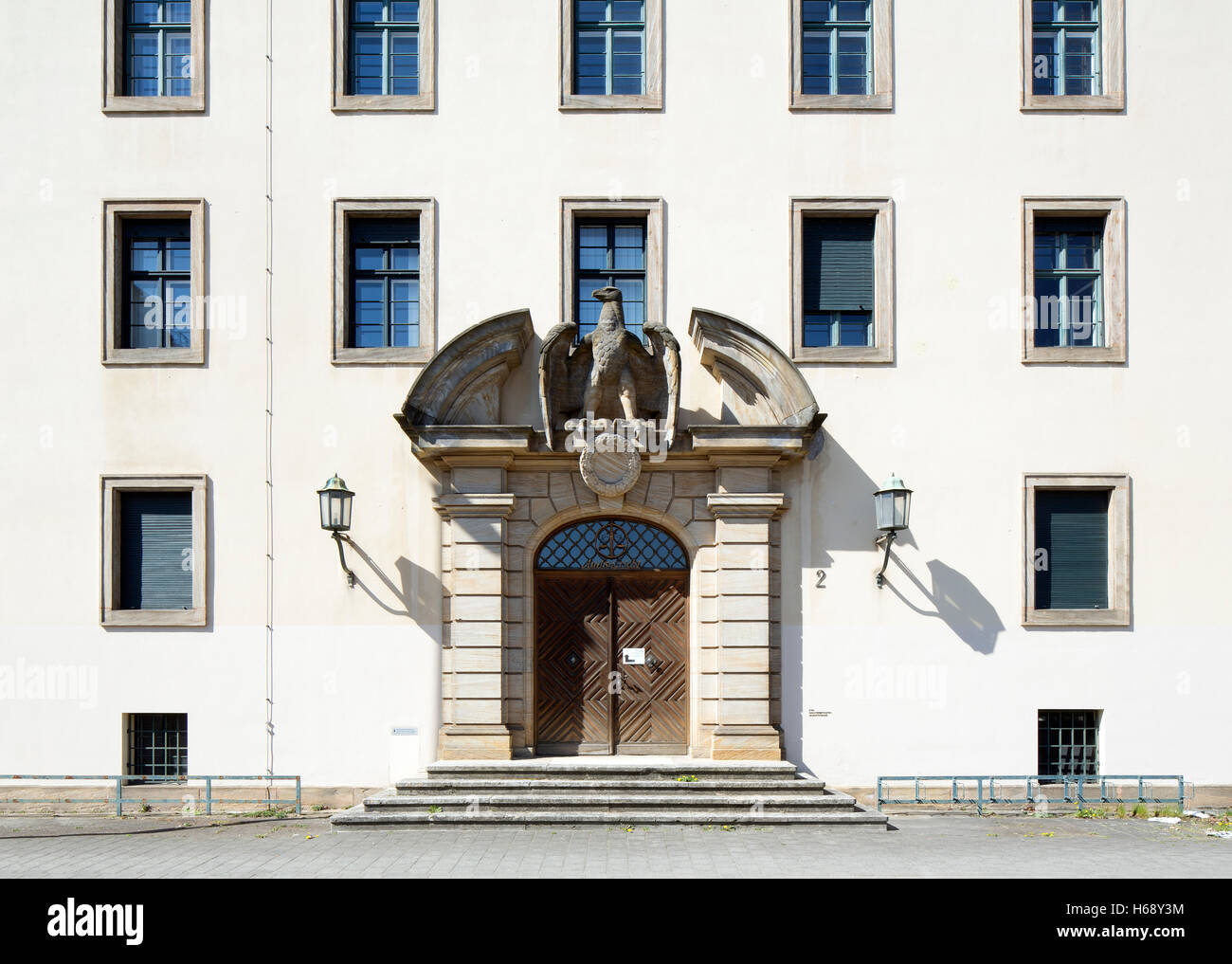 Amtsgericht, Portal im Hauptgebäude, Erlangen, Middle Franconia, Bayern, Deutschland Stockfoto