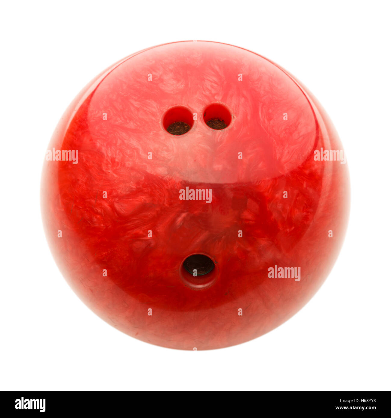 Roten Bowling-Kugel mit Löchern, Isolated on White Background. Stockfoto