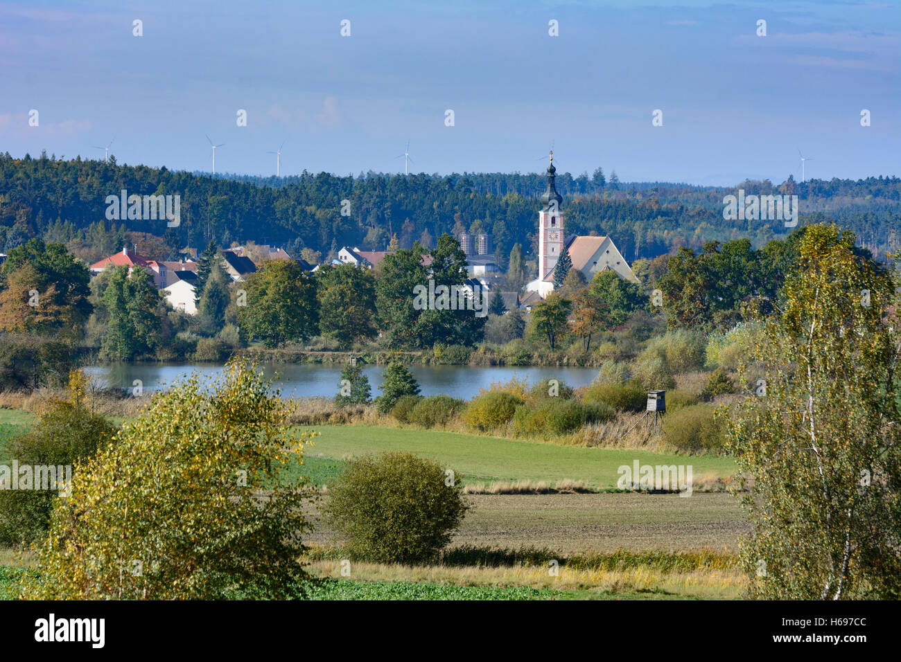 Geras: Ausblick auf Geras Abbey, Fisch See, Bäume, Waldviertel, Niederösterreich, Niederösterreich, Österreich Stockfoto