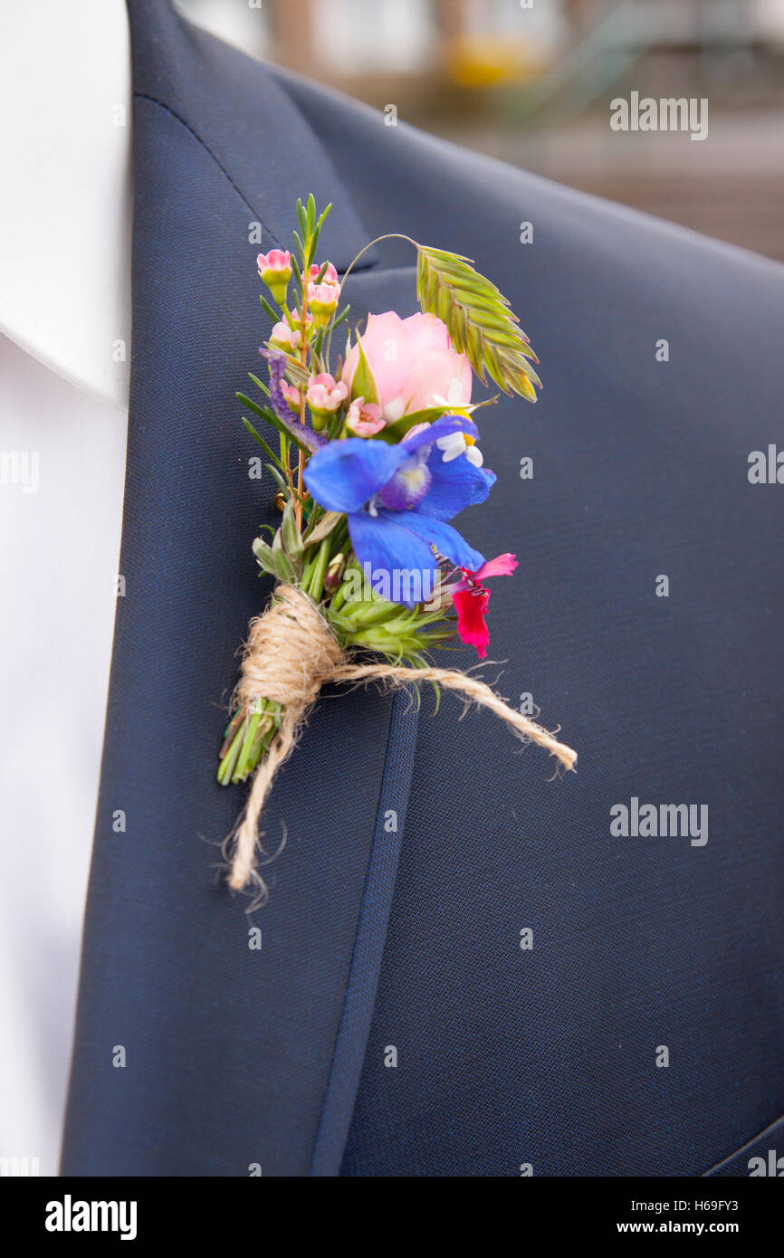 Blume, Strauß, Boutonniere, Kleid, Braut, Bräutigam, Hochzeit, Ehe, Ehe, Ehe, Ehe, Ehe, Ehe, verheiratet Stockfoto