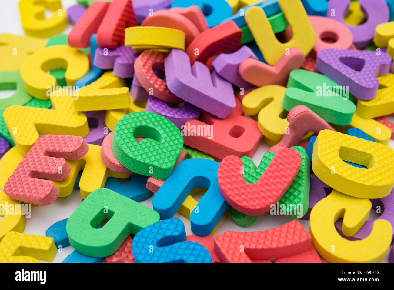 Bunte Buchstaben des Alphabets Jigsaw puzzle Stockfoto