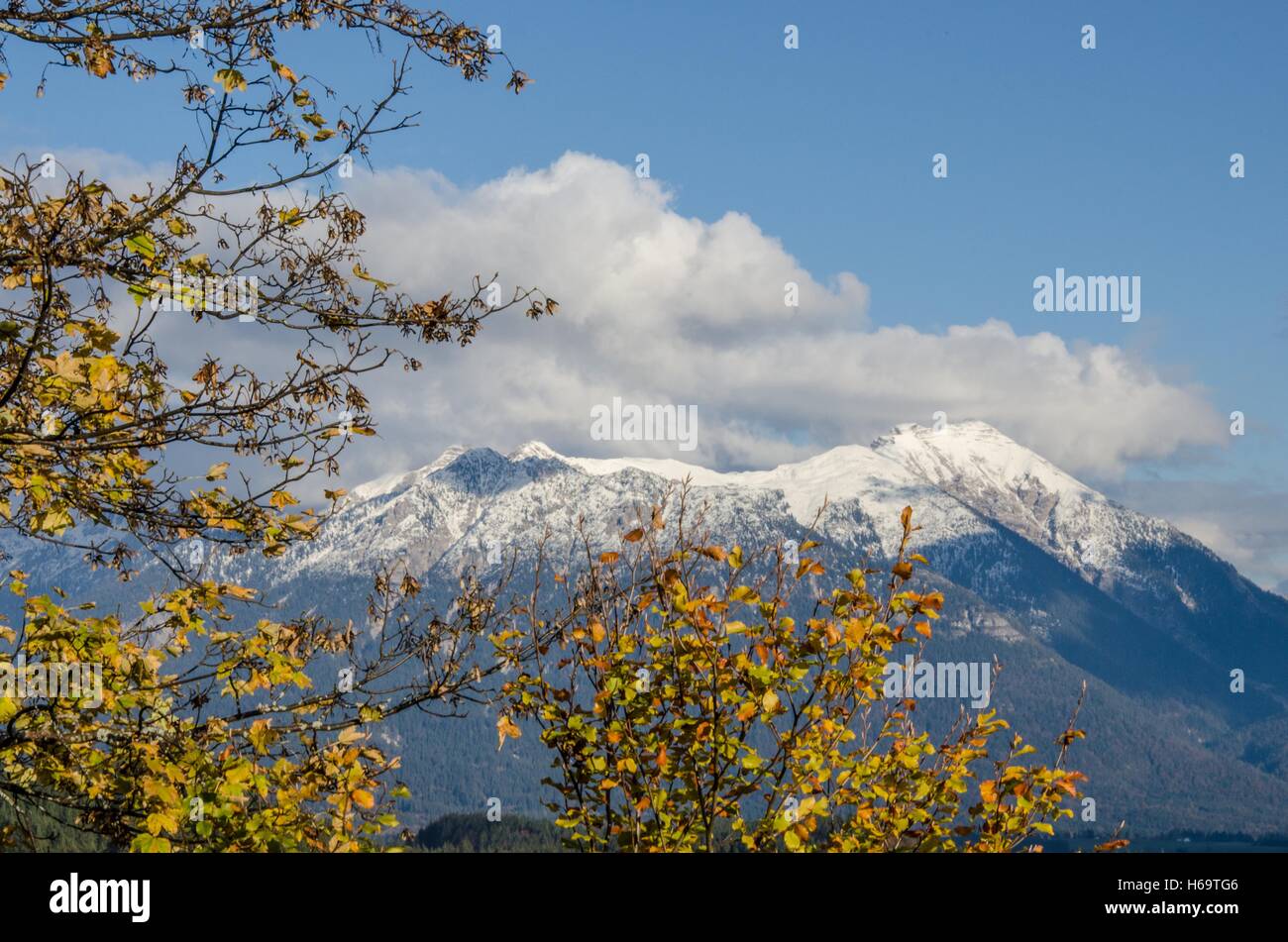Die Gebirgskette Karwendel, Karwendel, auch einfach genannt gehört zu den nördlichen Kalkalpen und liegt größtenteils auf Tiroler Gebiet, Stockfoto
