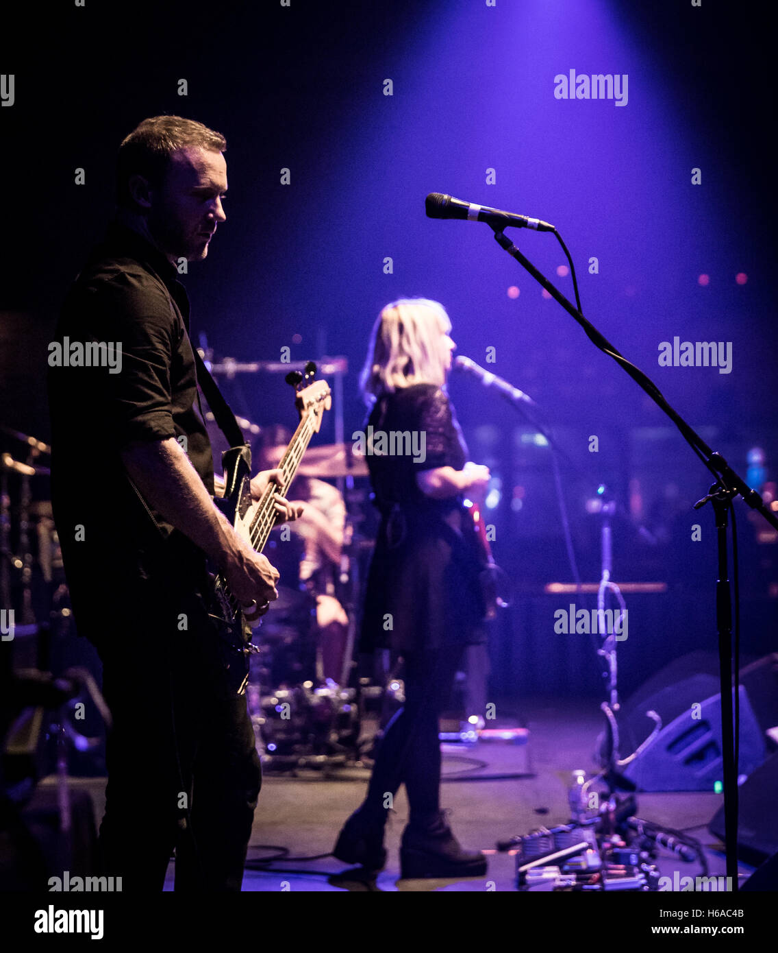 Las Vegas, Nevada, USA. 25. Oktober 2016. Haus Abdeckung *** The Joy Formidable in Brooklyn Bowl in Las Vegas, NV am 25. Oktober 2016. Bildnachweis: MediaPunch Inc/Alamy Live-Nachrichten Stockfoto