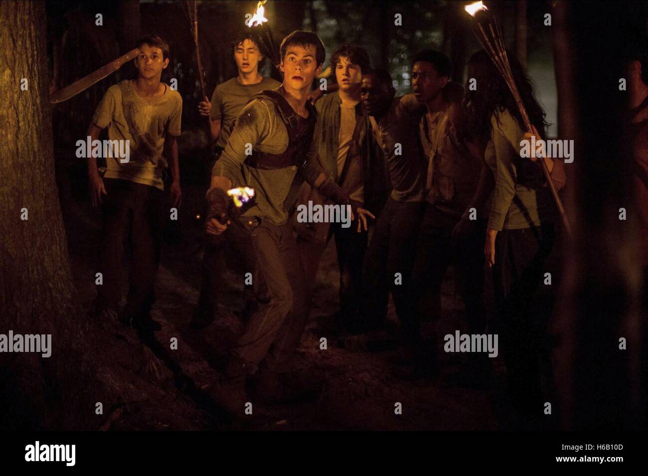 Dylan O Brien Jacob Latimore Kaya Scodelario Thomas Brodie Sangster Randall D Cunningham Das Labyrinth Runner 2014 Stockfotografie Alamy