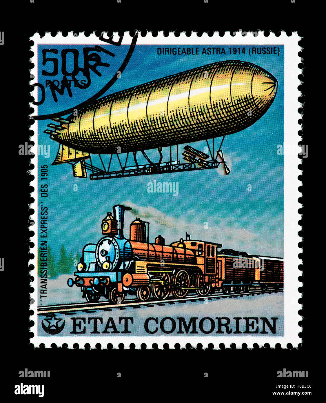 Briefmarke aus den Komoren Darstellung der Astra-Luftschiff (1914) und der Trans-Siberian Express (1905). Stockfoto