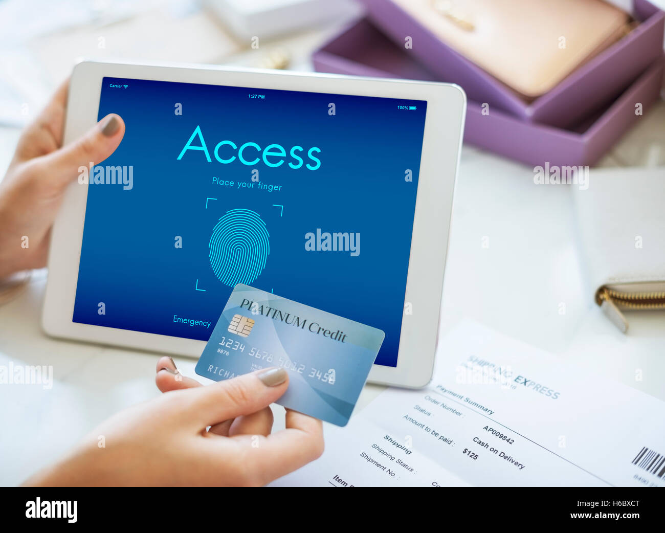 Tippen Sie auf ID Zugang Cyber Digital Security Grafikkonzept Stockfoto