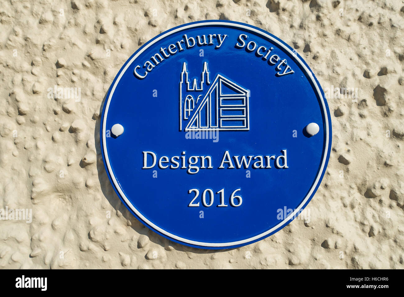 Design Award blaue Plakette Canterbury Society auf Westgate Hall Canterbury Stockfoto