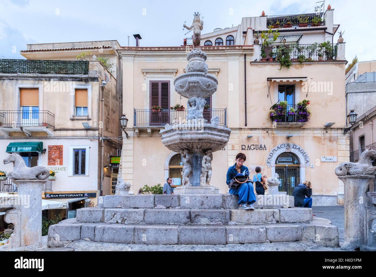Piazza Duomo, Taormina, Messina, Sizilien, Italien Stockfoto