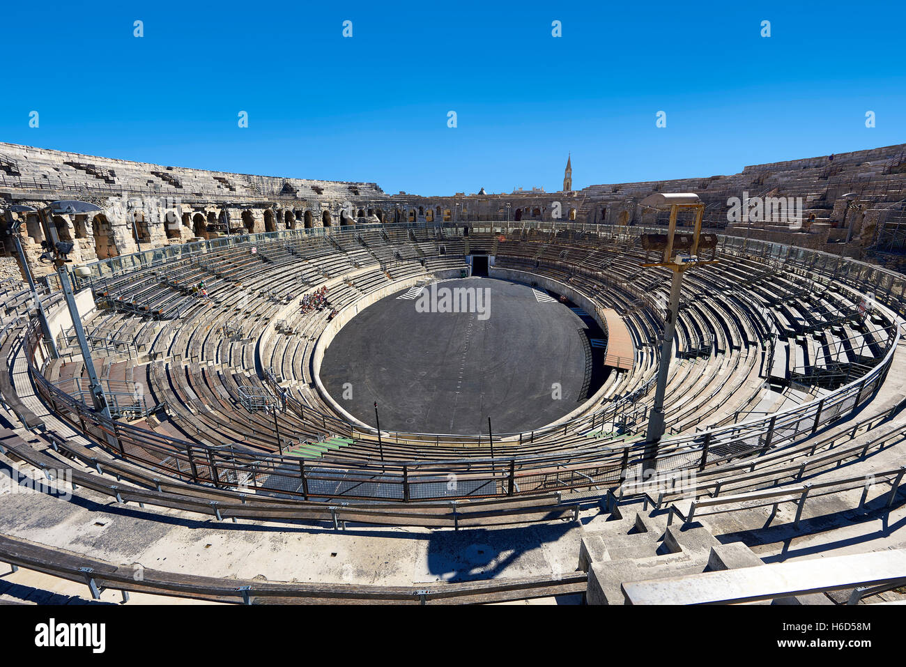 Innenraum der Arena Nemes, ein Roman Ampitheatre gebaut um 70 n. Chr., Nimes, Frankreich Stockfoto