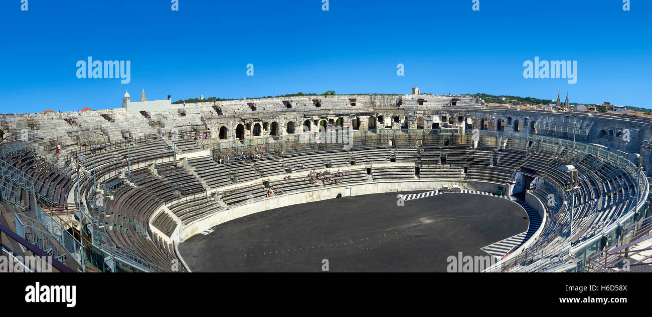 Innenraum der Arena Nemes, ein Roman Ampitheatre gebaut um 70 n. Chr., Nimes, Frankreich Stockfoto