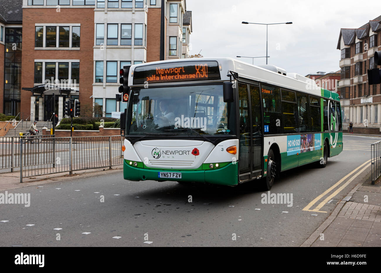 Newport-Bus-ÖPNV-Service Cardiff Wales Großbritannien Stockfoto