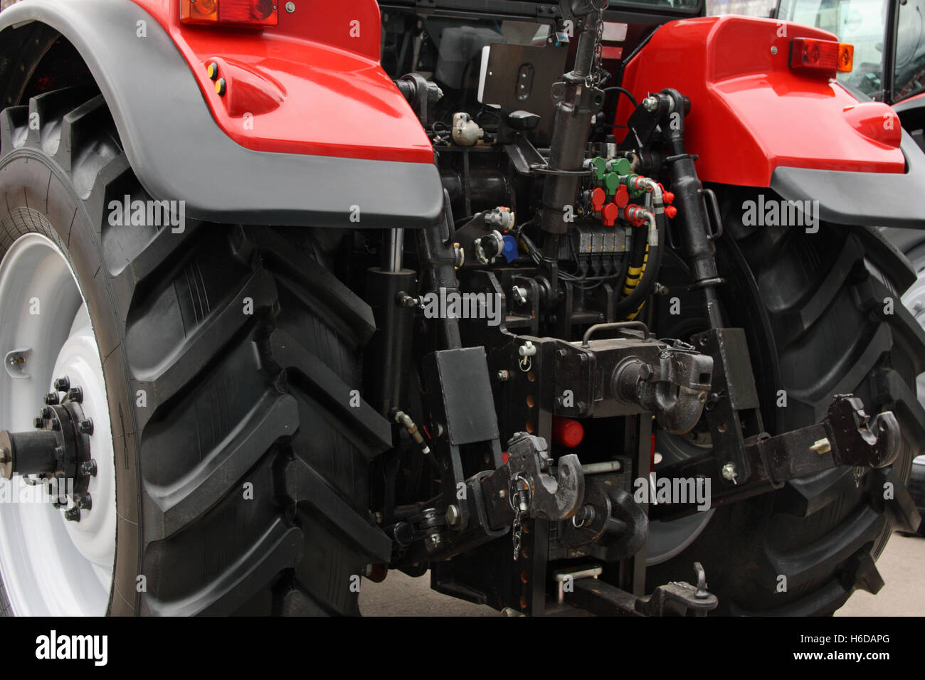 Roter Traktor die Sicht nach hinten Stockfoto