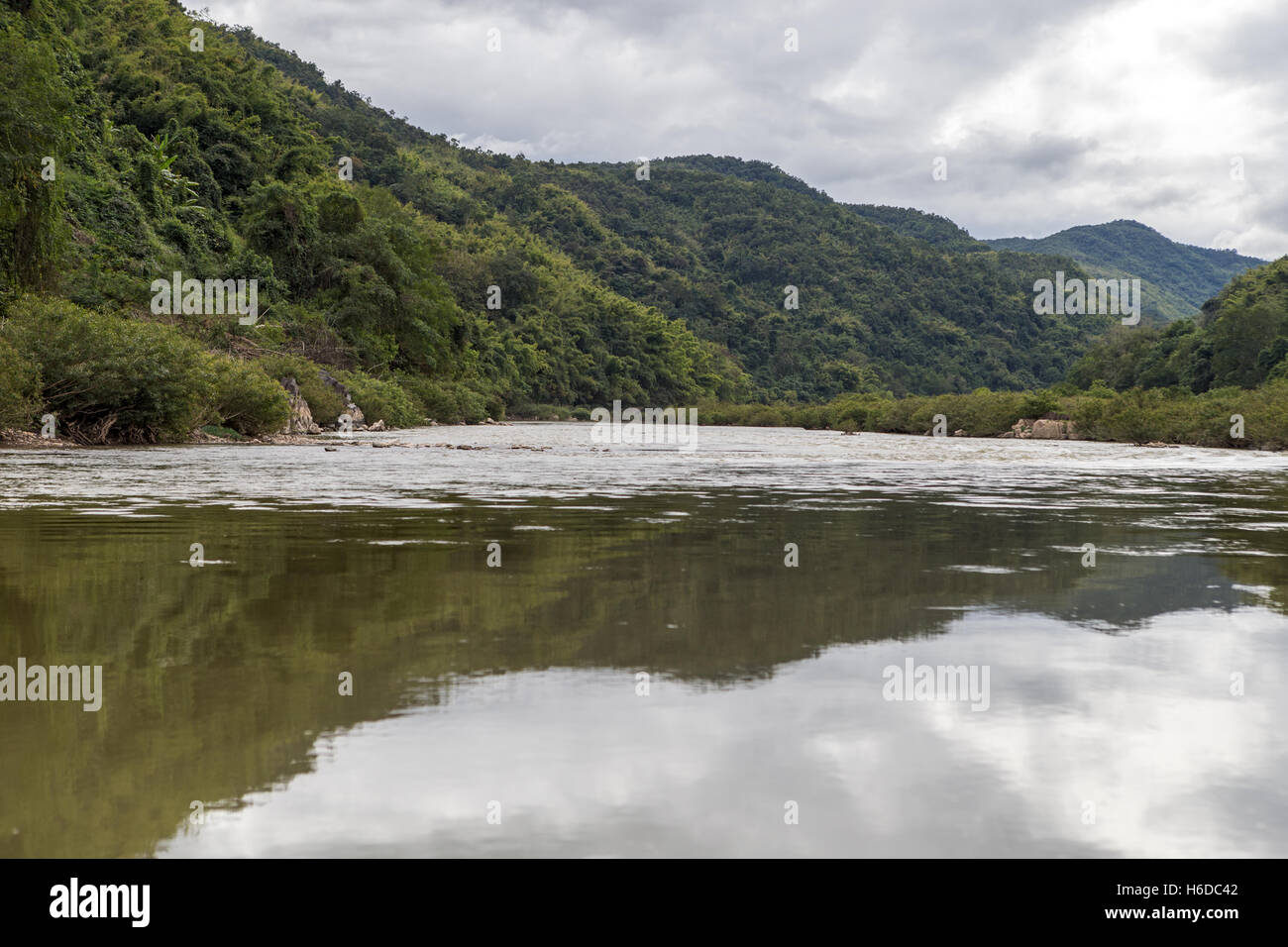 Ansichten, Nam Ou Fluss, Oudomxay Provinz, Laos Stockfoto
