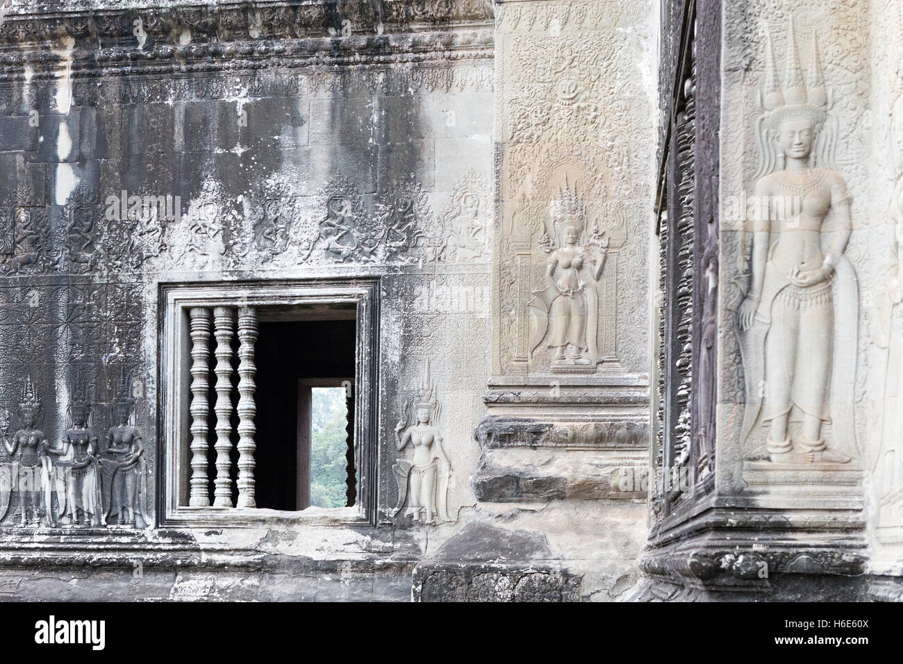 Schnitzwerk der weiblichen Aspara aka Apsaras, Angkor Wat, Kambodscha Stockfoto