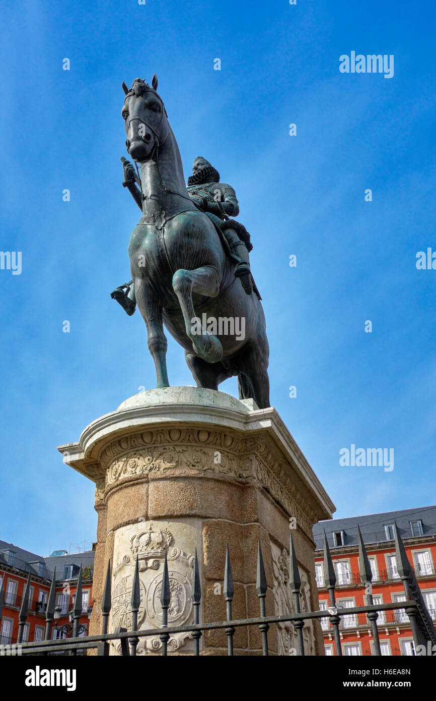 Reiterstandbild von Philipp III im Plaza Mayor. Madrid. Spanien. Stockfoto