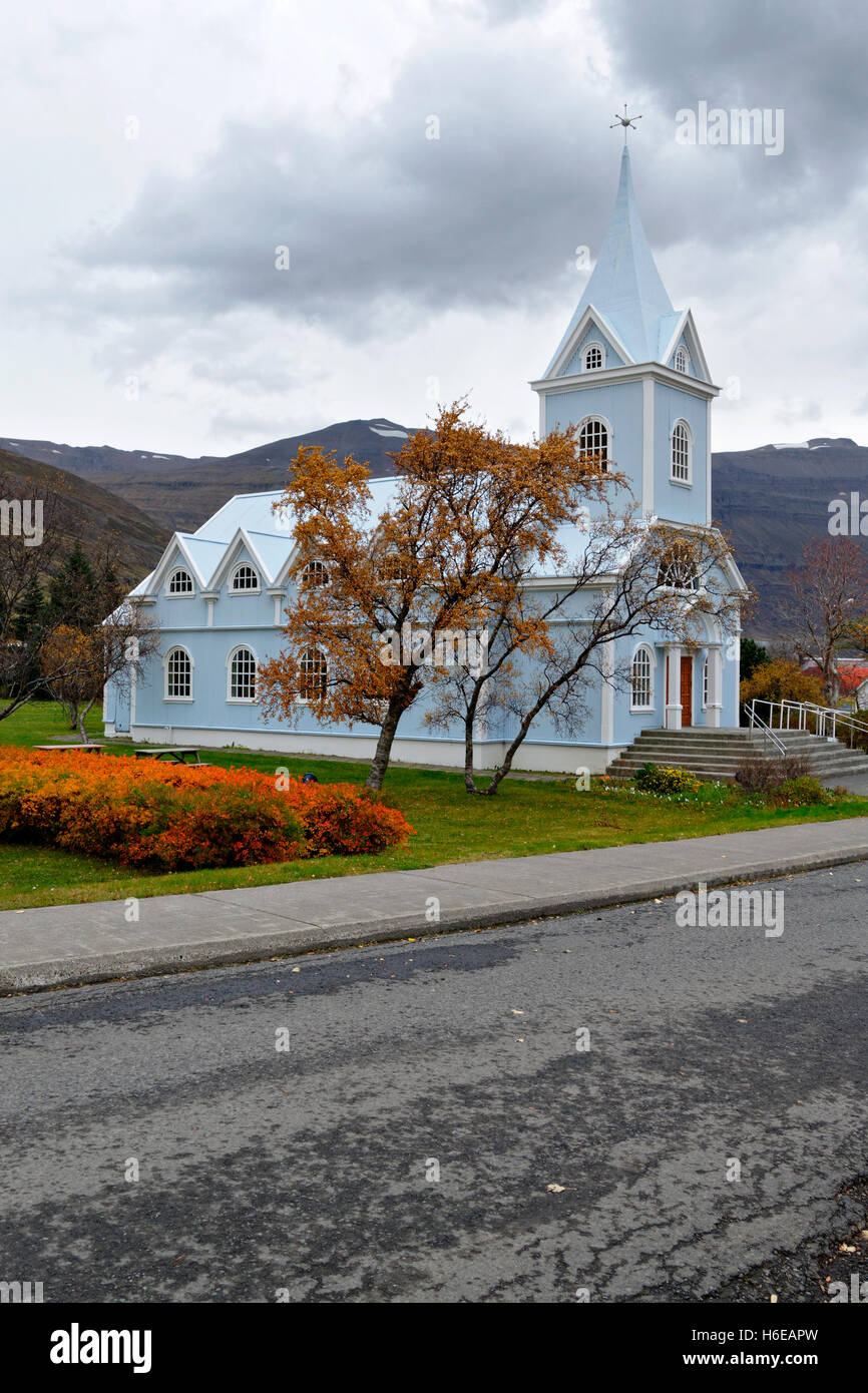 Blaue Kirche, Seydisfjordur, East Island, Nordatlantik, Europa Stockfoto