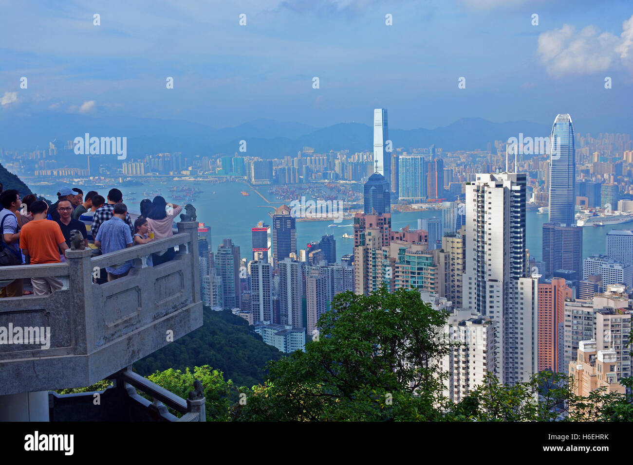 Blick vom Victoria Peak auf die Bucht von Hong Kong China Stockfoto