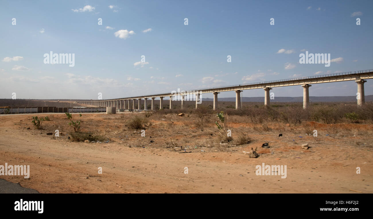 Chinesische Eisenbahn im Bau Kenia Mombasa Road Stockfoto