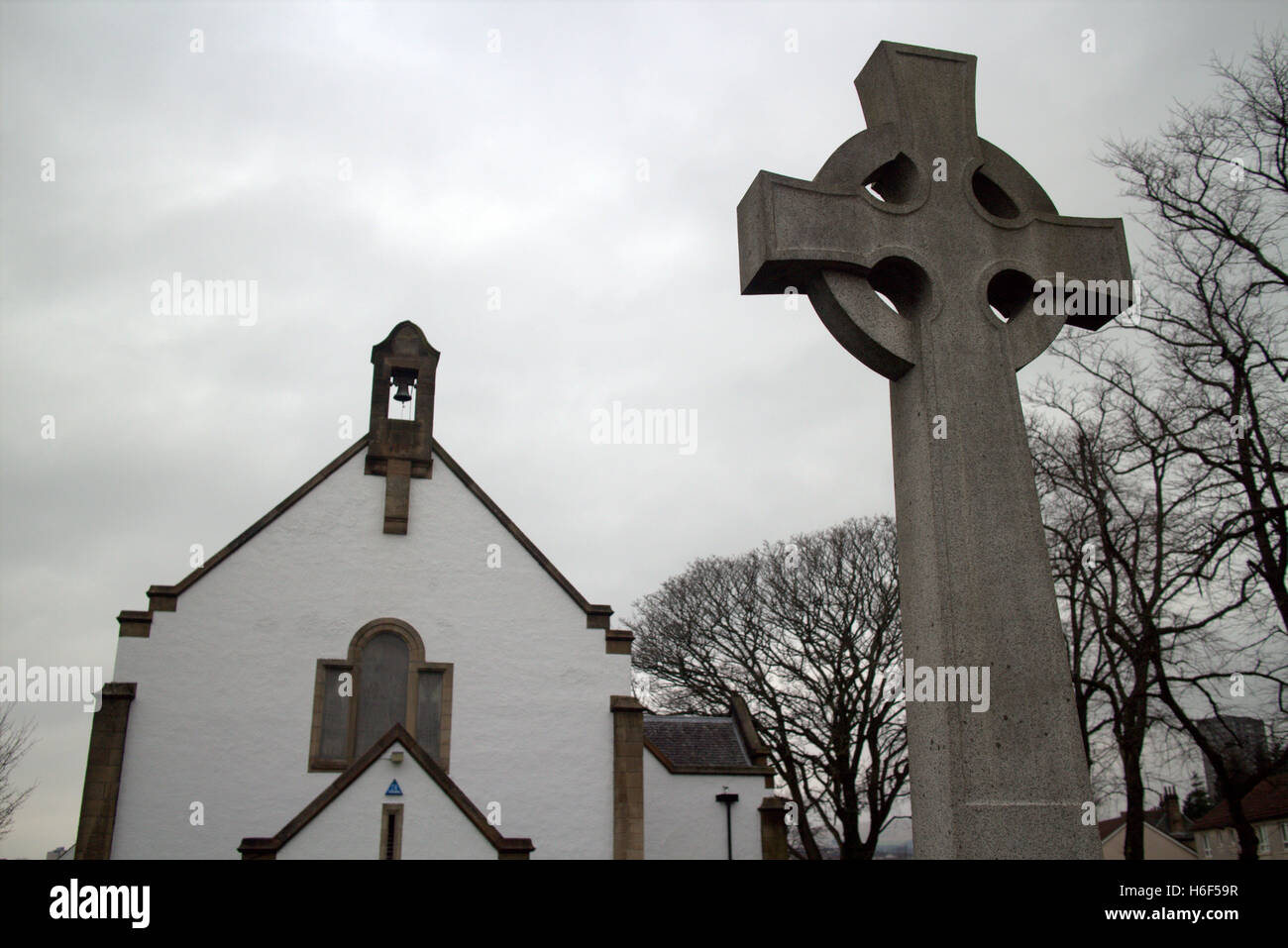 Tag des Waffenstillstands alte kleine Kirche Gedenkstätte alte Str. Andrews Kirche von Schottland Drumchapel Stockfoto