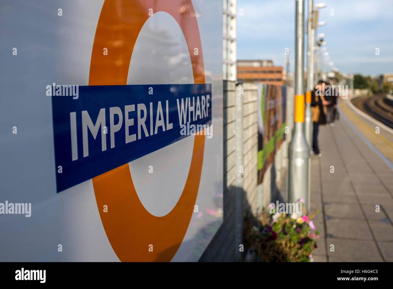 Plattform bei Imperial Wharf u-Bahn Station In Chelsea London Stockfoto