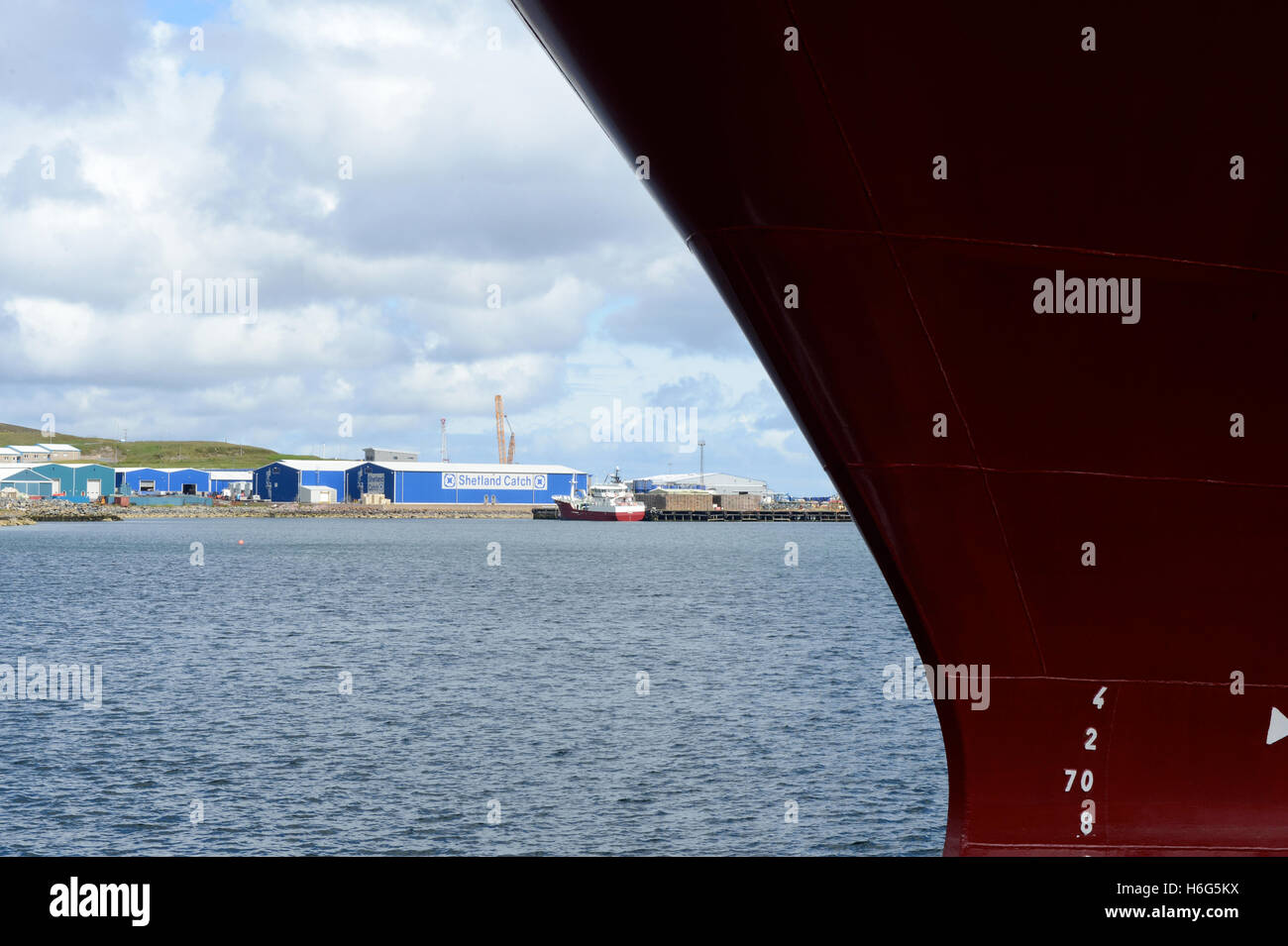Shetland in Familienbesitz pelagischen Fischerboot, die die Forschung vor im Hafen von Lerwick Shetland-Inseln Anker Stockfoto