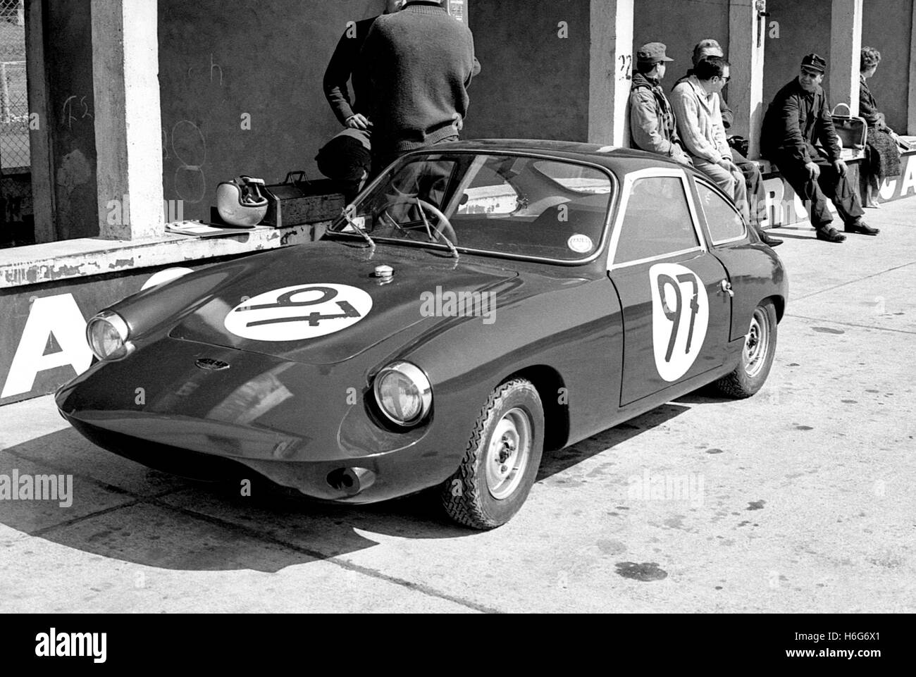 DS301 Lawrence in den Gruben am Nürburgring 1963 Stockfoto