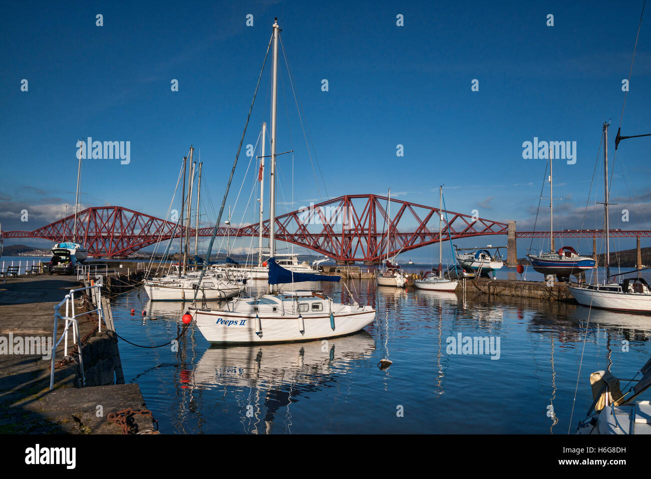 Forth Brücke vom alten Hafen, South Queensferry, West Lothian, Edinburgh, Scotland, UK Stockfoto