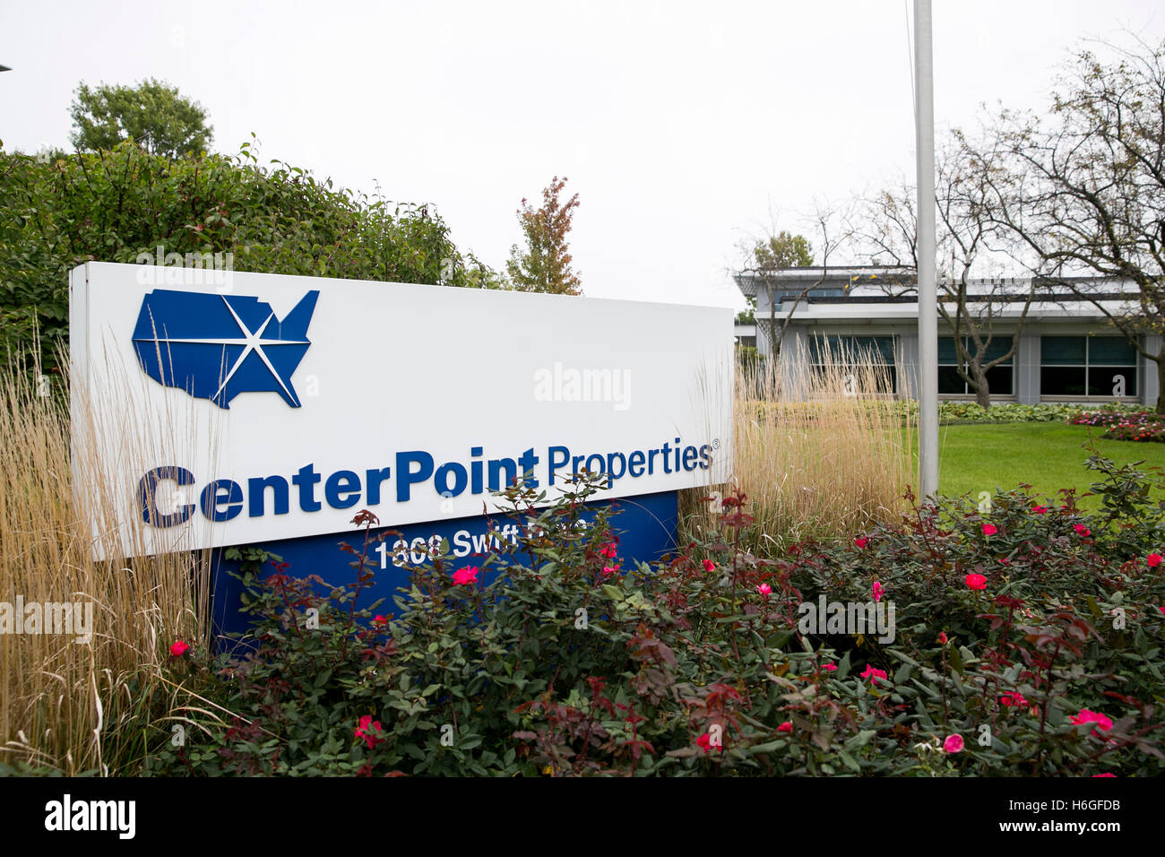 Ein Logo Zeichen außerhalb der zentrale Mittelpunkt Unterkünfte in Oak Brook, Illinois am 15. Oktober 2016. Stockfoto