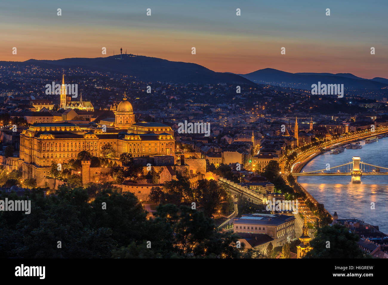Budaer Burg mit Blick auf die Donau in Budapest Ungarn Stockfoto