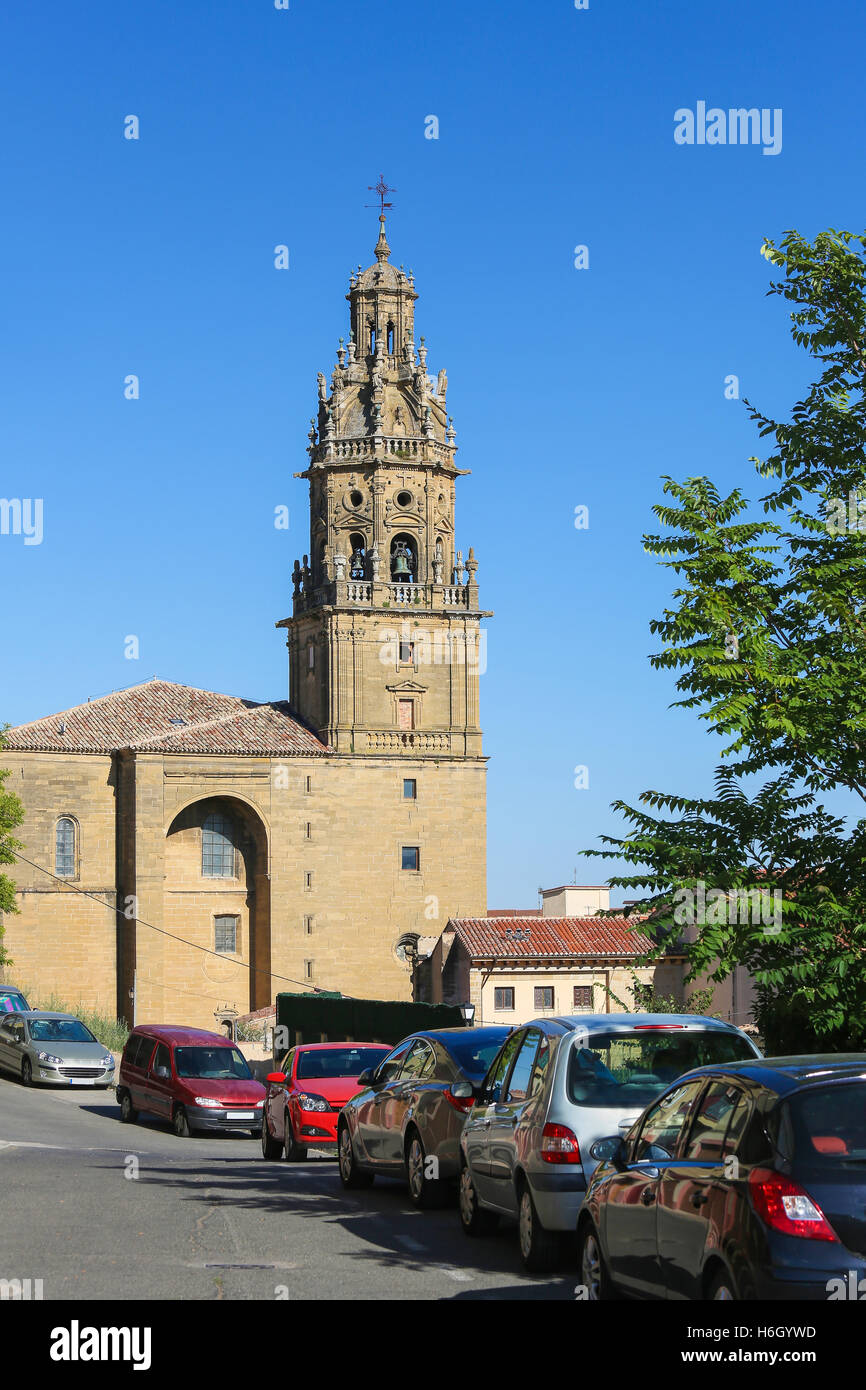 Kirche des Heiligen Thomas in der Mitte von Haro, Hauptstadt der Region La Rioja, Spanien Stockfoto