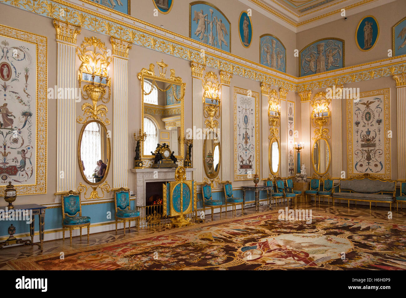 Blauer Saal, Arabesque Hall, Katharinenpalast, Zarskoje Selo, Puschkin, St Petersburg, Russland Stockfoto