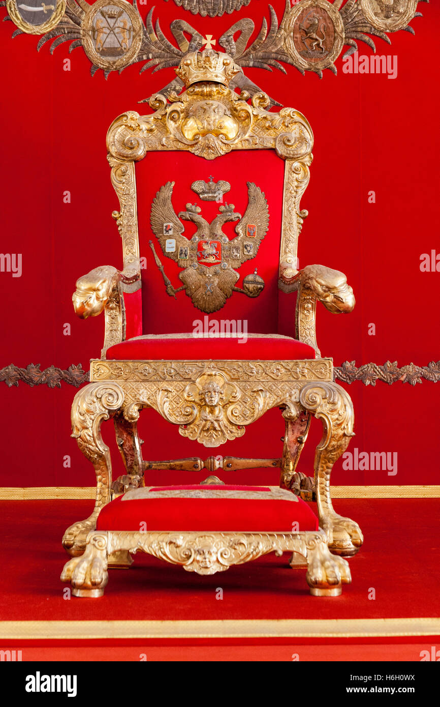 Den Thron in der Thron Zimmer, Eremitage, St. Petersburg, Russland ...