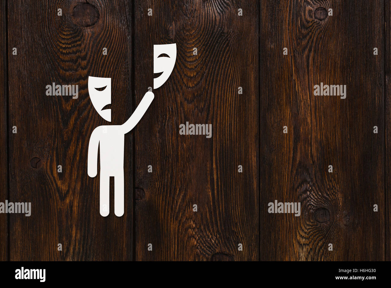 Papierene mit Theater Masken. Wahl oder Emotionen abstraktes Konzept Stockfoto