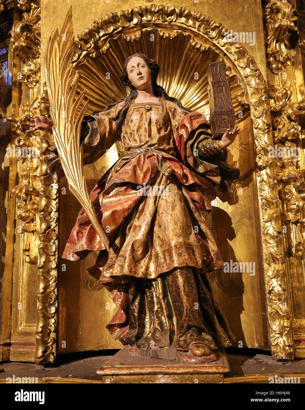 Statue der Heiligen Barbara in der Kirche des Heiligen Thomas in Haro, La Rioja, Spanien Stockfoto