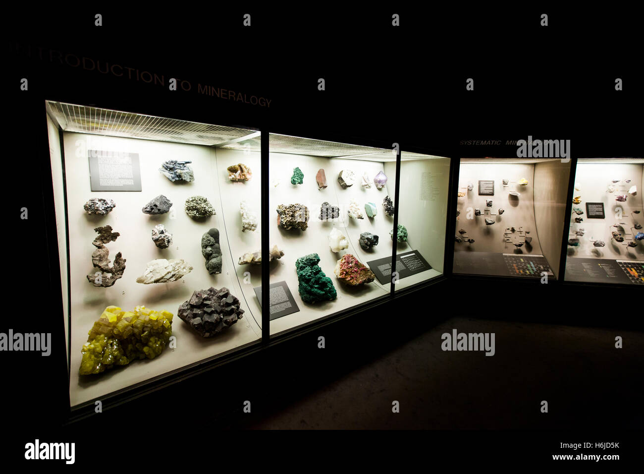 New York, USA-NOV 19: Mineralogie Anzeige am Museum of Naural History am 19. November 2012 in New York, USA. Stockfoto