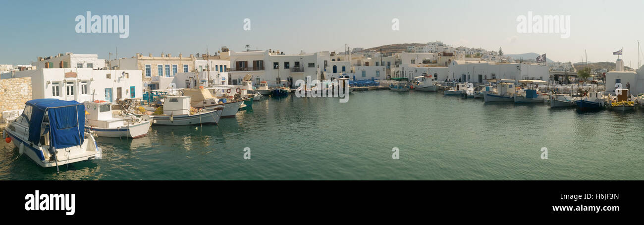 Naoussa Hafen auf der Insel Paros in Griechenland. Stockfoto
