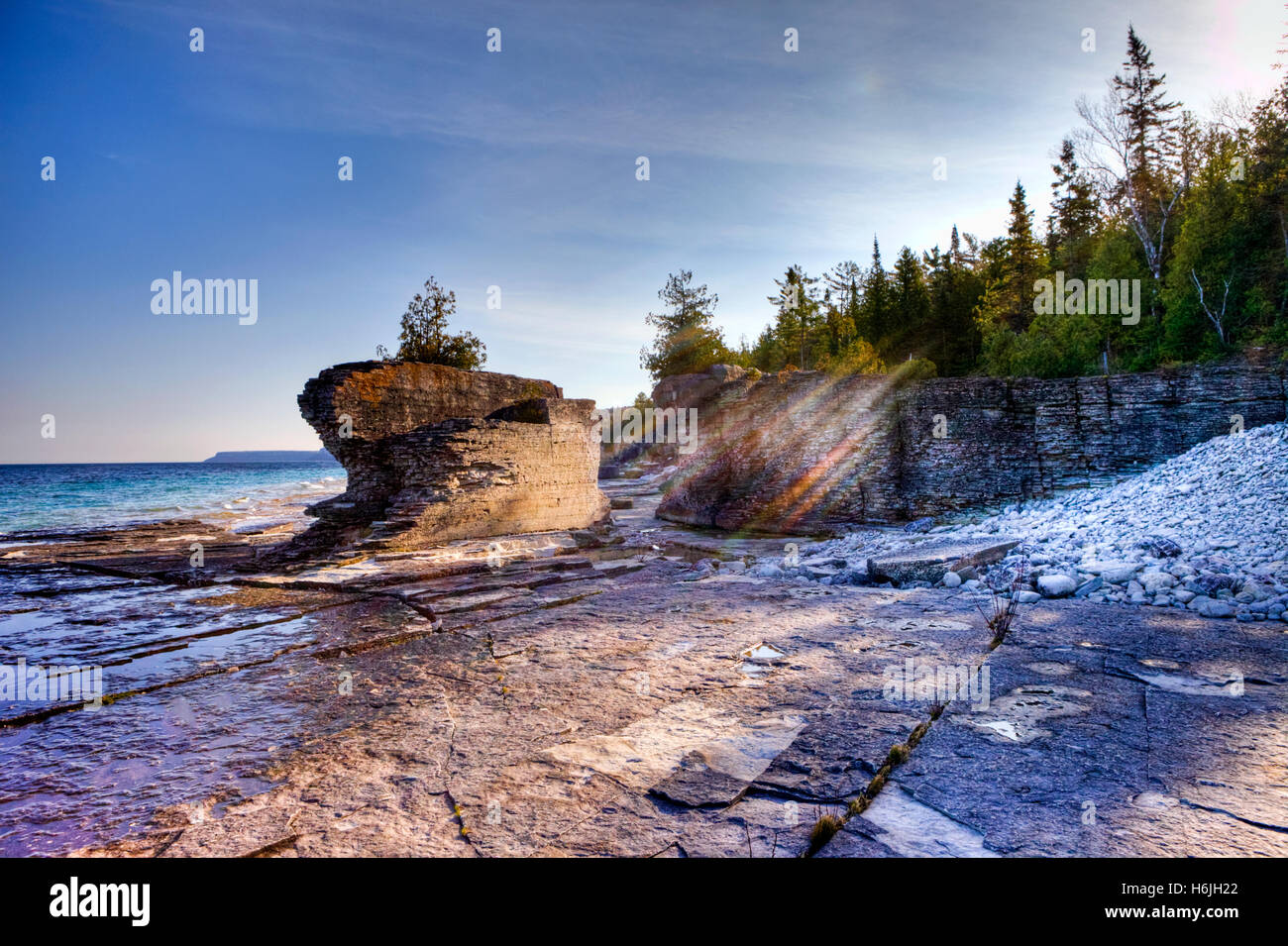 Bruce Peninsula National Park Georgian Bay Tobermory Ontario Kanada. Emmet Seengebiet Stockfoto