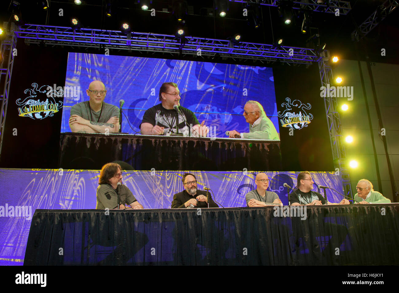 STAN LEE LA Comic-CON: 29. Oktober 2016, Los Angeles, Kalifornien. Stan Lee mit Marvel-Machern diskutieren ihre Arbeit. Stockfoto