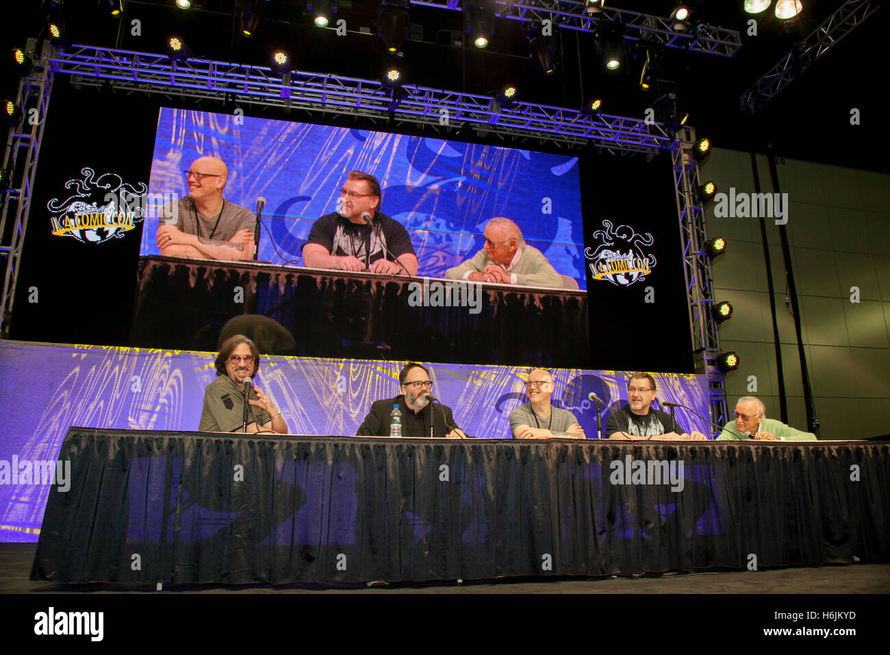 STAN LEE LA Comic-CON: 29. Oktober 2016, Los Angeles, Kalifornien. Stan Lee mit Marvel-Machern diskutieren ihre Arbeit. Stockfoto