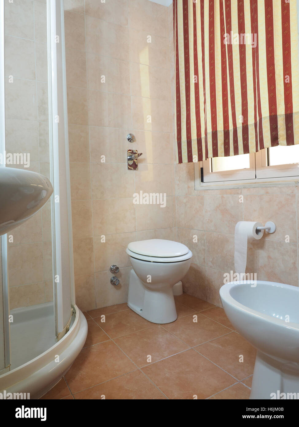 Badezimmer in zwei Sterne Hotel Mailand Italien mit bidet Stockfoto