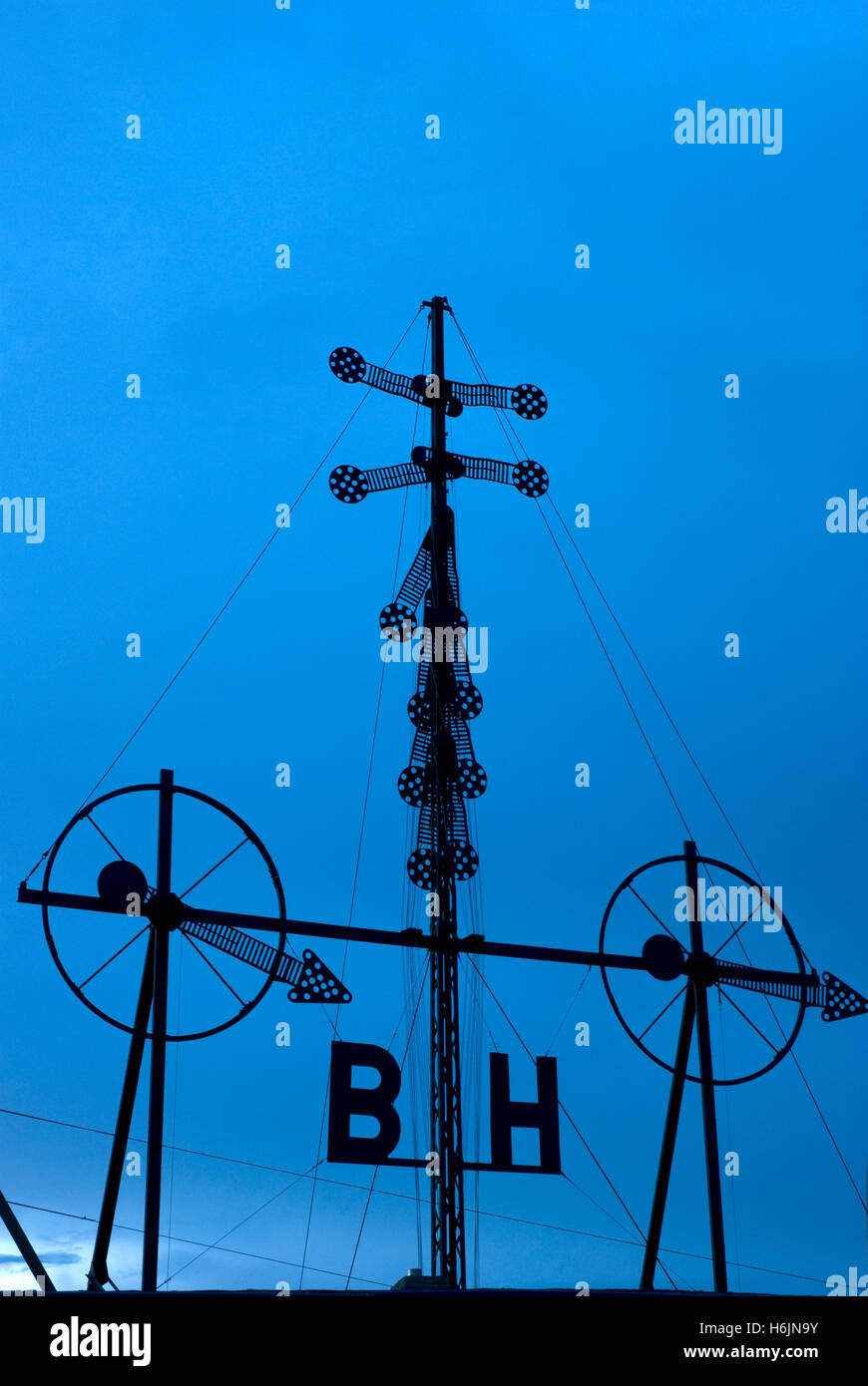 Semaphore Indikator für Windgeschwindigkeit und Windrichtung, technisches Denkmal, Cuxhaven, Niedersachsen Stockfoto