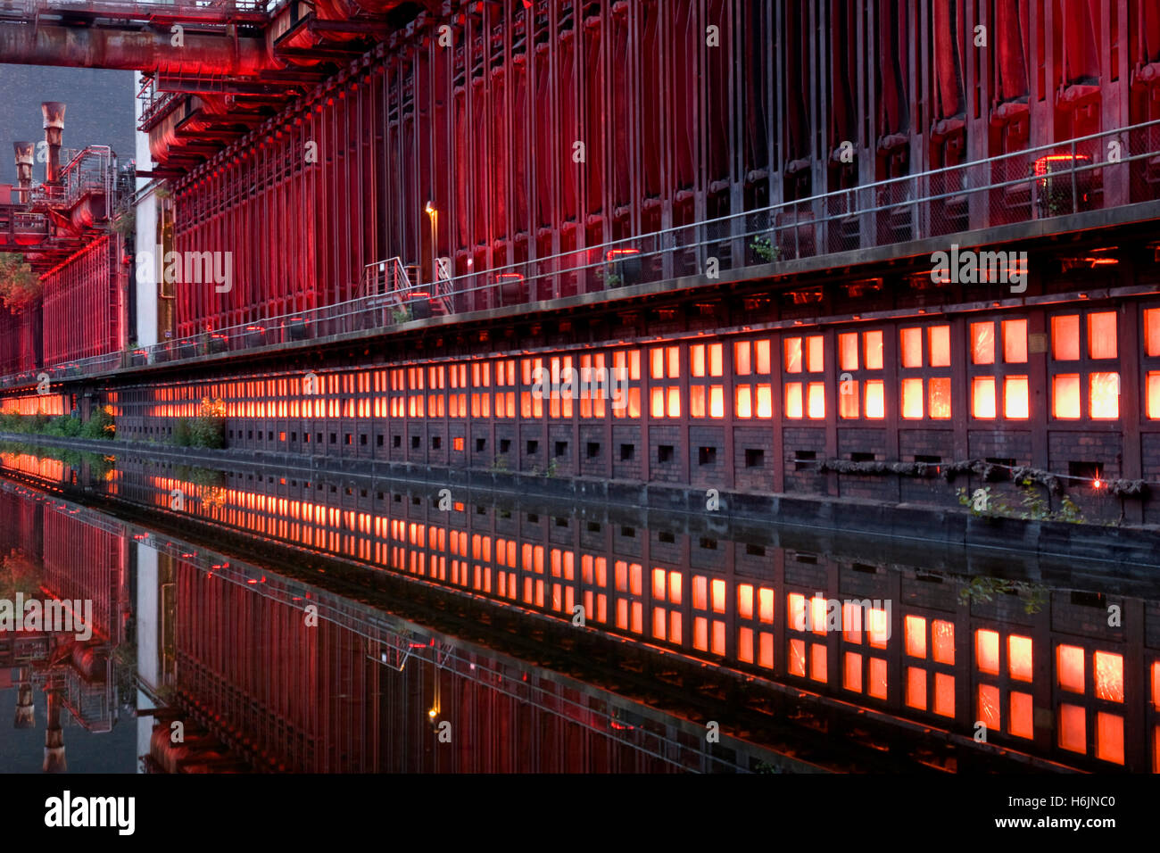 Nacht Schuss der Kokerei Zollverein, Kokerei, UNESCO-Weltkulturerbe, Route der Industriekultur Route der Industrie- Stockfoto