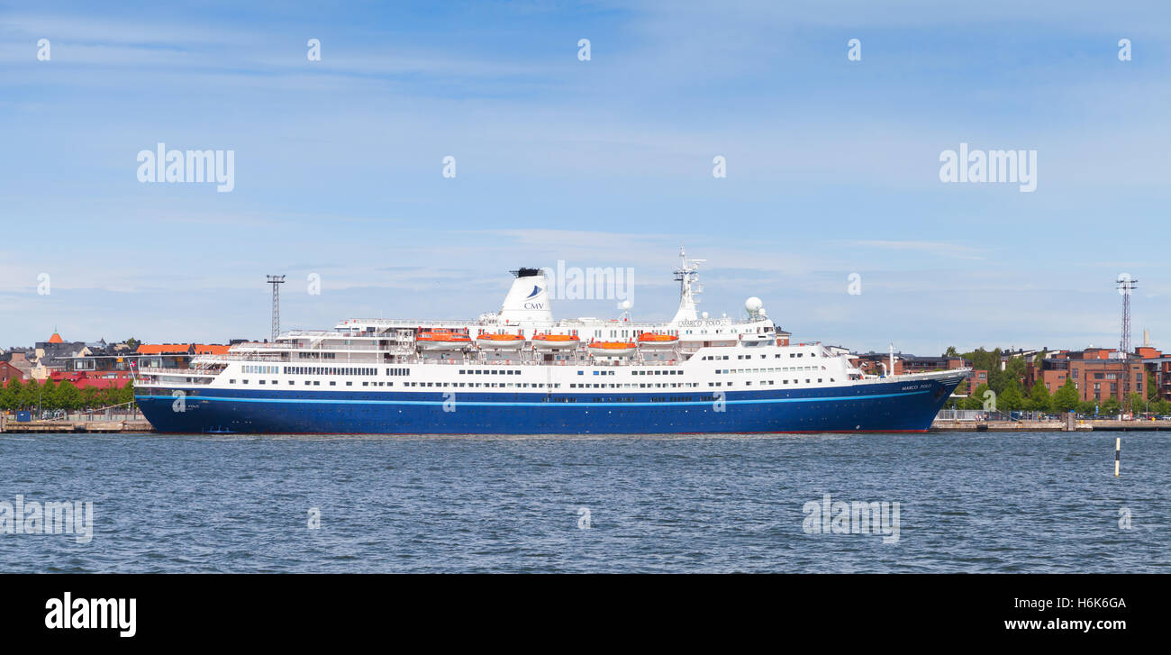 Helsinki, Finnland - 13. Juni 2015: Passagierfähre MS Marco Polo, ein Kreuzfahrtschiff im Besitz der Global Maritime Group unter charter Stockfoto
