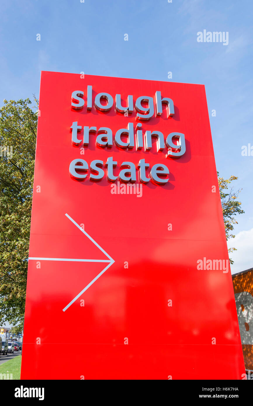 Slough Trading Estate Zeichen, Bath Road, Slough, Berkshire, England, Vereinigtes Königreich Stockfoto