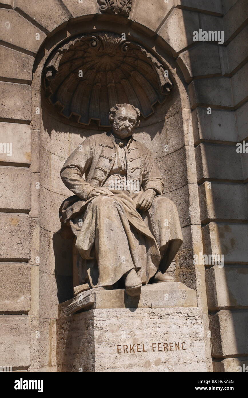 Statue von Erkel Ferenc in einer Nische, Ungarische Staatsoper, Andrassy ut, Andrassy Avenue, Budapest, Ungarn Stockfoto